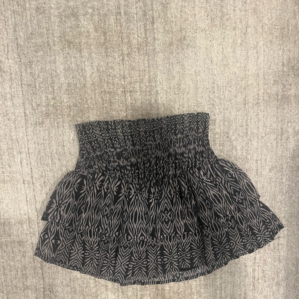 Olivaceous flowy skirt